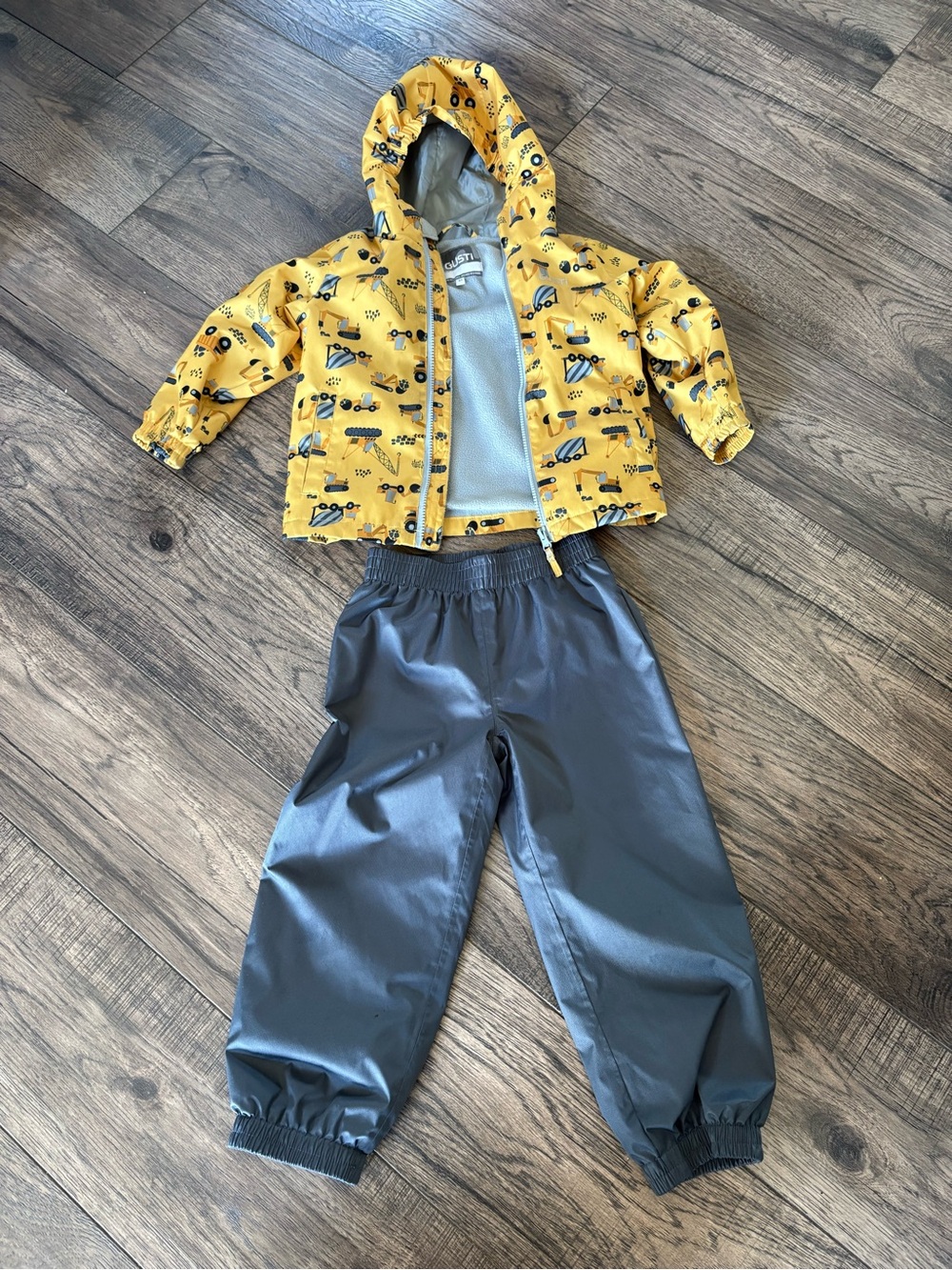Gusti Boys Yellow and Gray Rain Set - Jacket & Pants